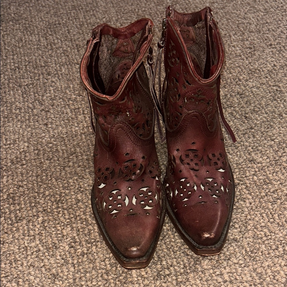 Corral Women's burgundy Leather Ankle Boots